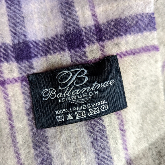 Final Price EUC Ballantrae Edinburg 100% Lambswool Plaid Scarf in Purple - Picture 6 of 7